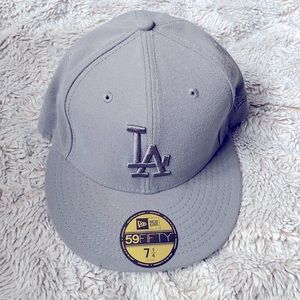 NWT New era LA hat in grey